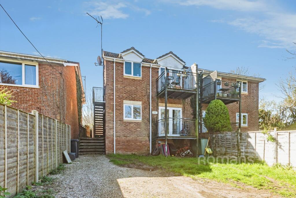 Main image of property: Mapledurham Drive, Purley on Thames, Reading, RG8