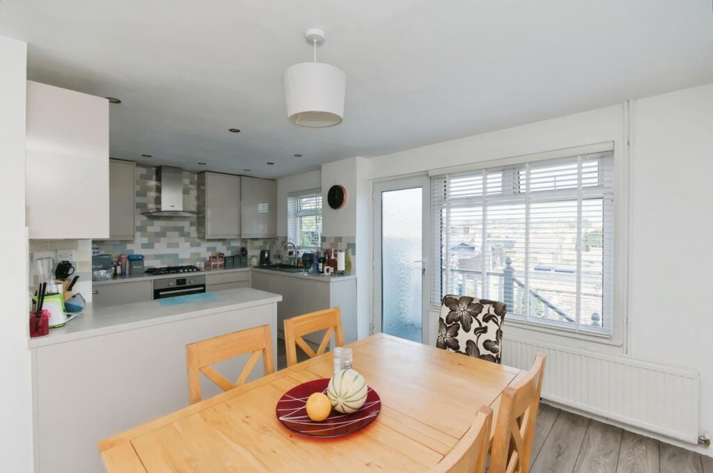 House in Bexhill-on-Sea, Pebsham - View 4