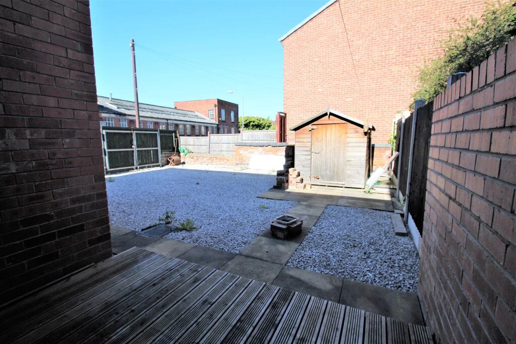 1 bedroom semi-detached house for rent