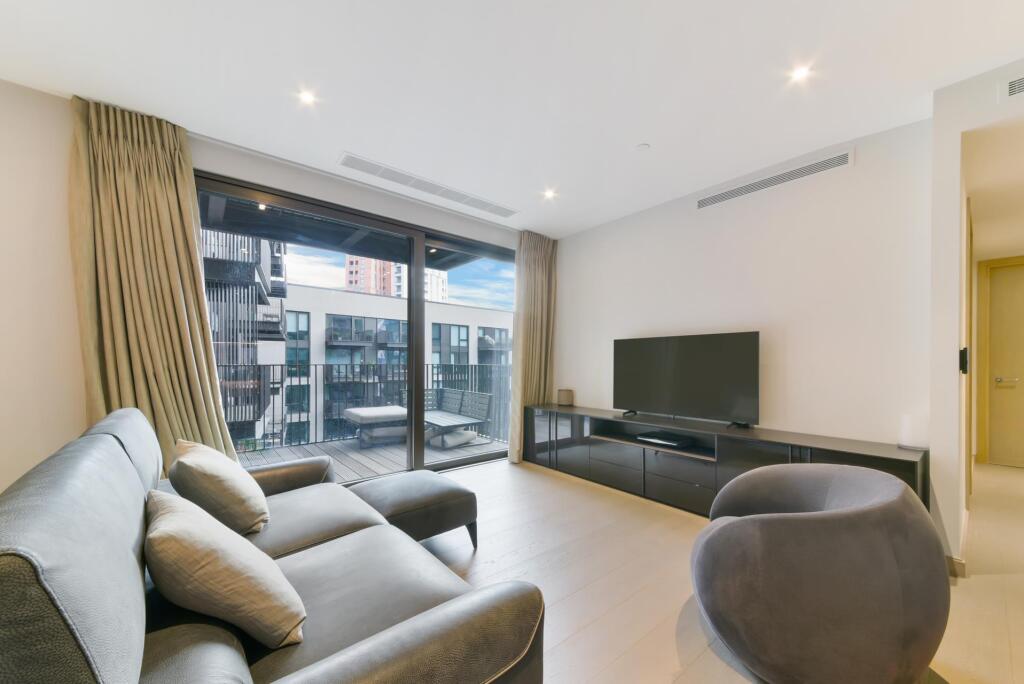 Main image of property: Legacy Building, Viaduct Gardens, Embassy Gardens