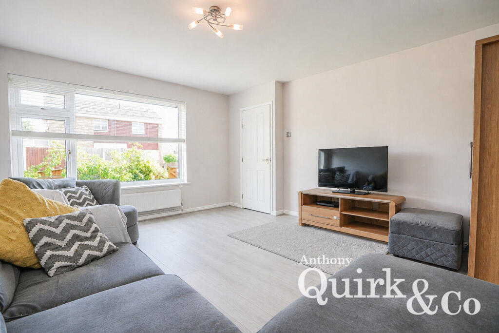 House in Southend-on-Sea - View 4