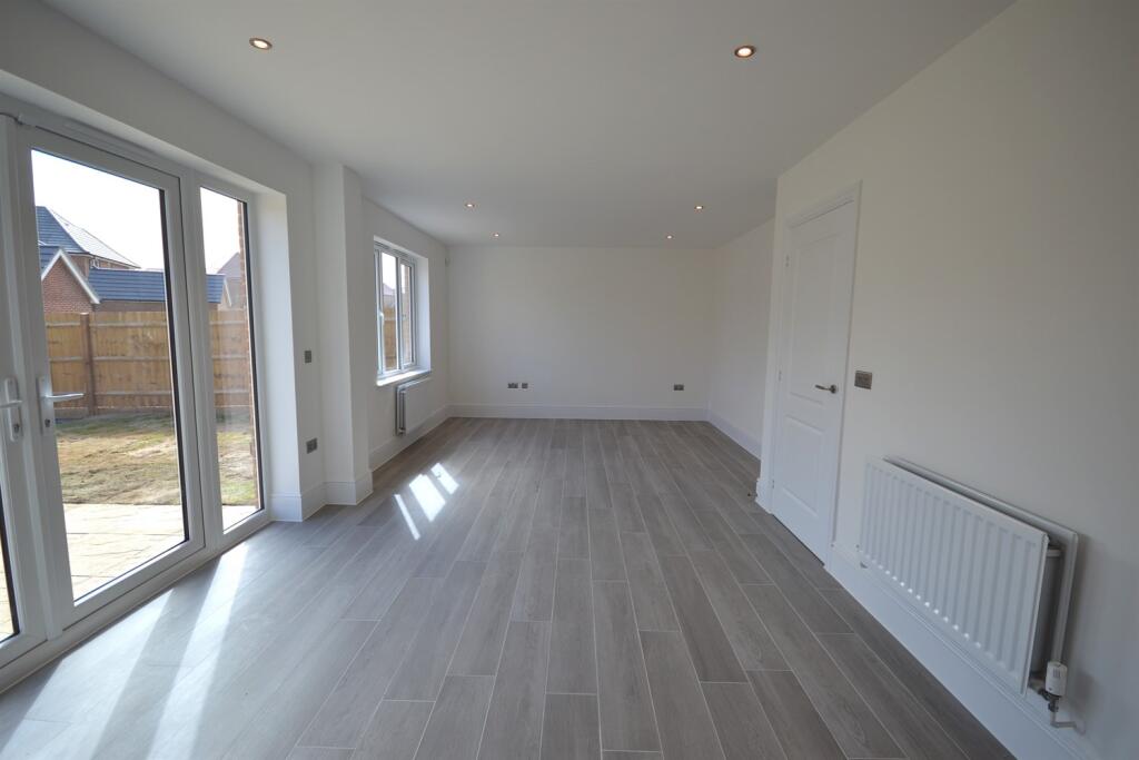 House in Portsmouth - View 4