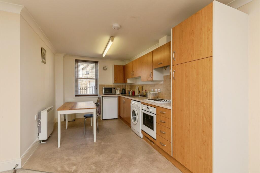 Apartment in Bath, Bailbrook - More