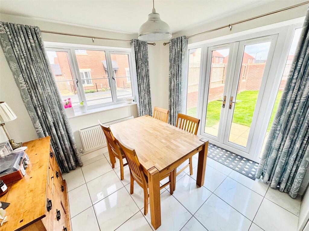 House in Howden, East Riding of Yorkshire - View 5