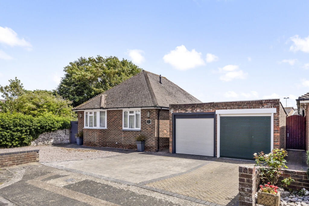 Chesswood Close, Worthing, BN11