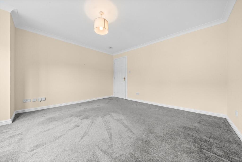 Apartment in Larbert, Kinnaird Village - View 4