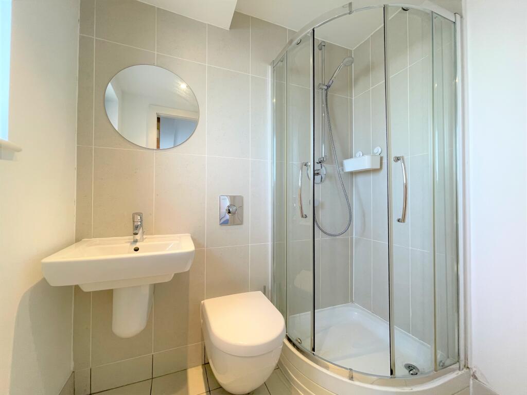 Apartment in Leeds - View 5