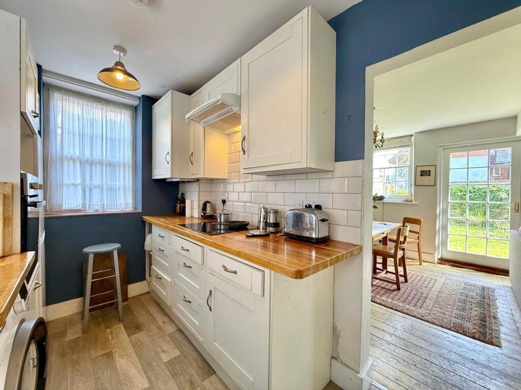 House in Eastbourne, East Sussex - View 4
