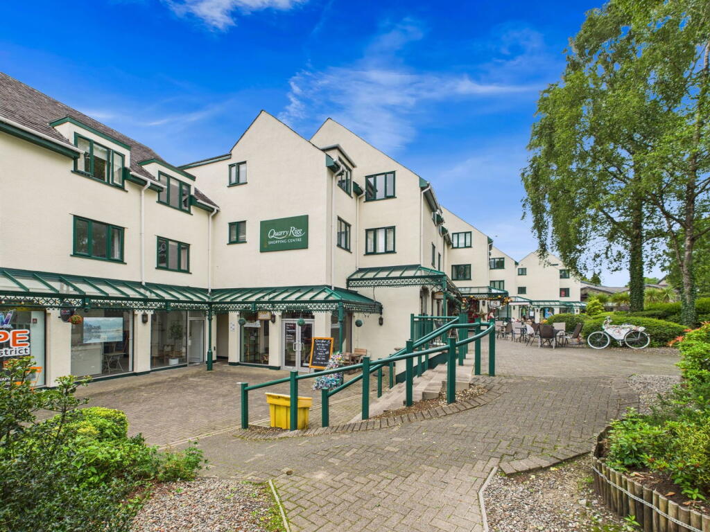 2-bed flat on 47a Quarry Rigg, Bowness-on-Windermere, Cumbria, LA23 3DT, £250,000