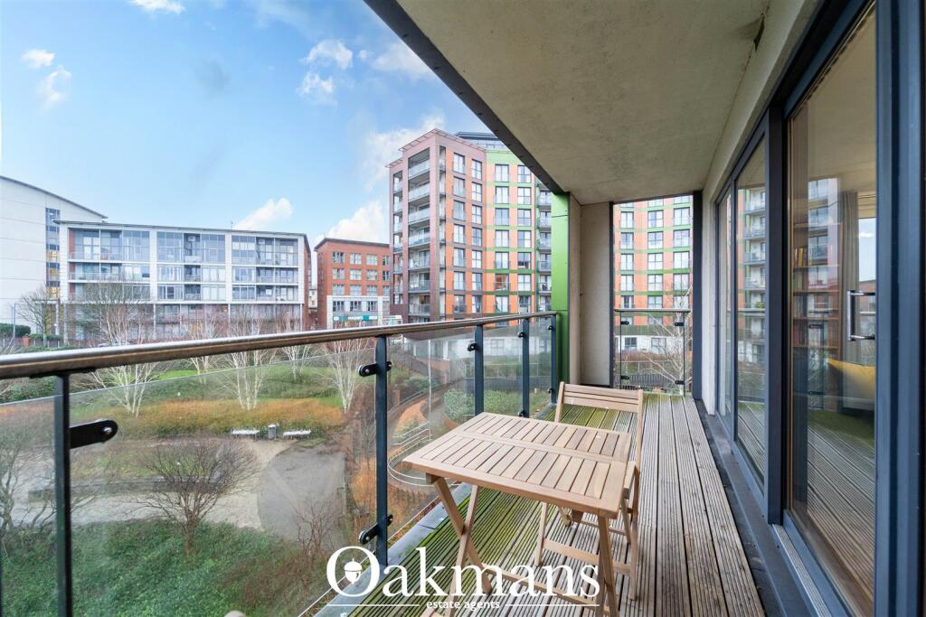 Apartment in Birmingham - More