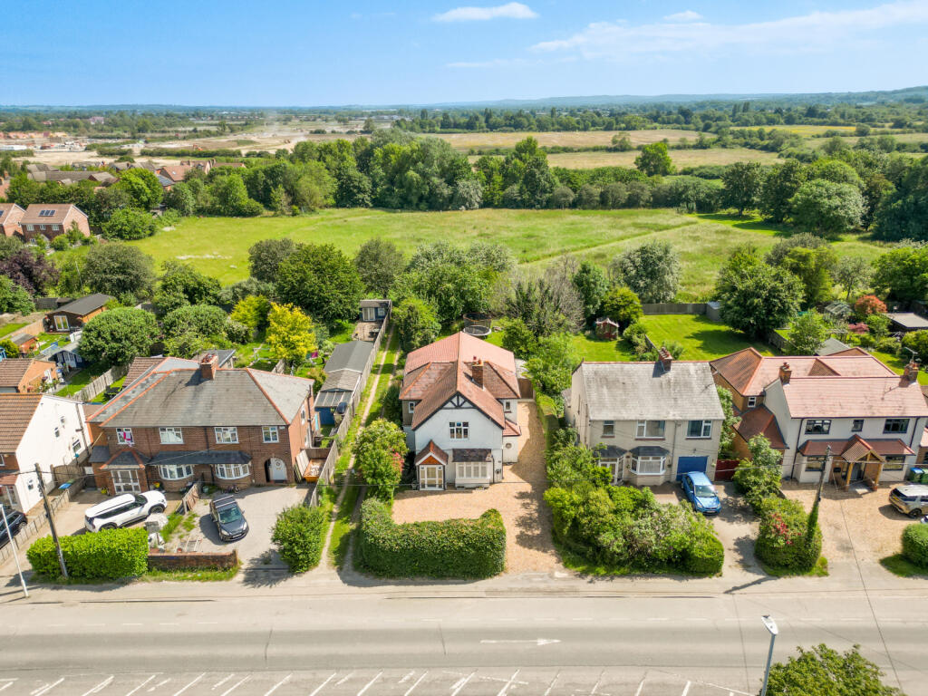 Main image of property: Wendover Road, Stoke Mandeville