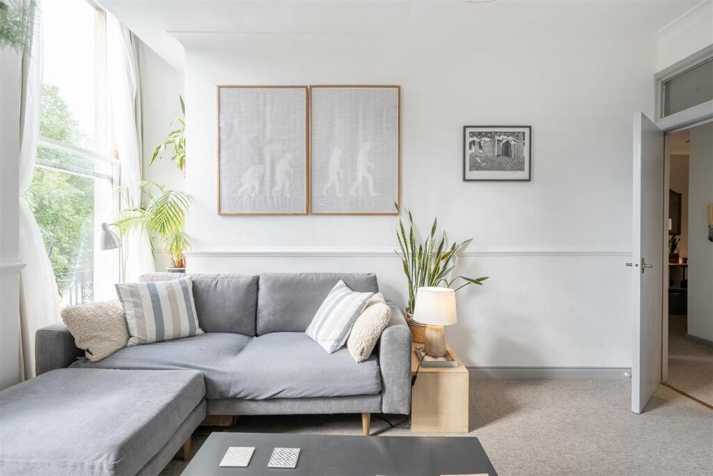 Apartment in Bath - View 3