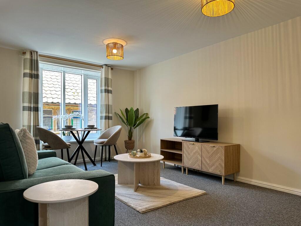 Apartment in Bridgwater, Eastover, Somerset - View 3