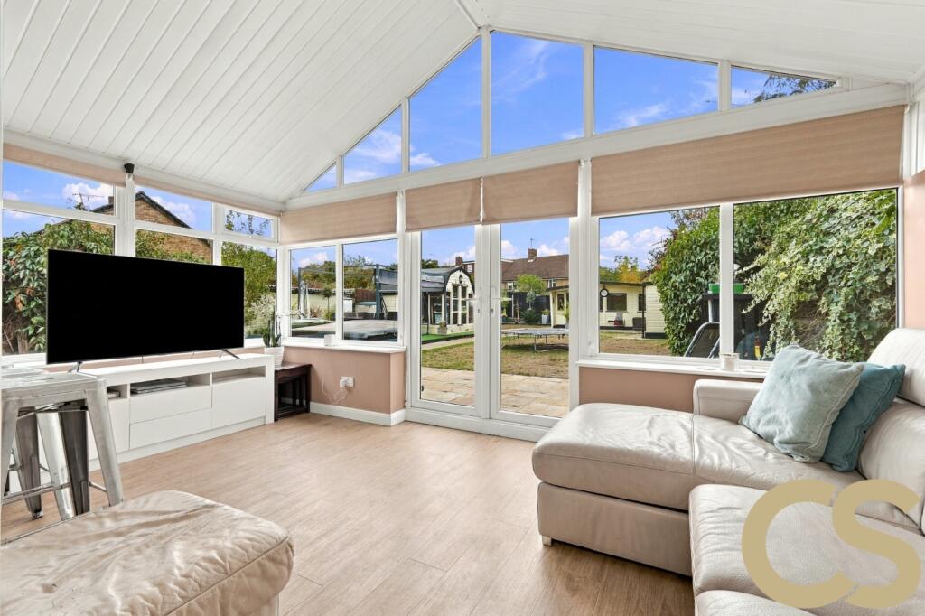 House in Broxbourne, Churchgate - View 3