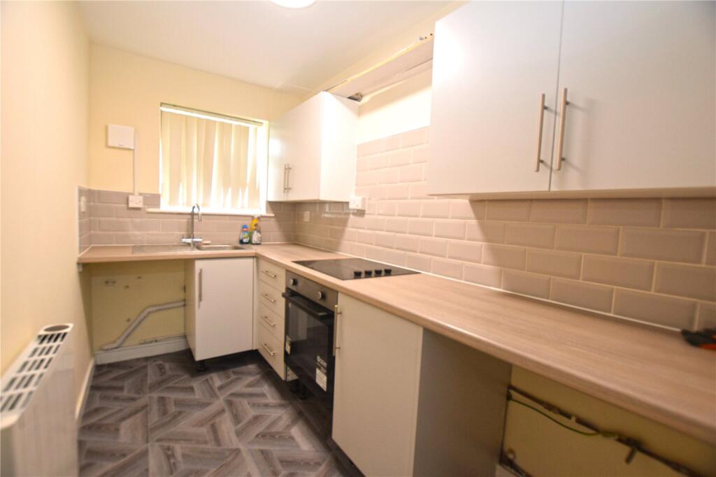 Lowlands Close, Middleton, Manchester, Greater Manchester, M24 photo 2