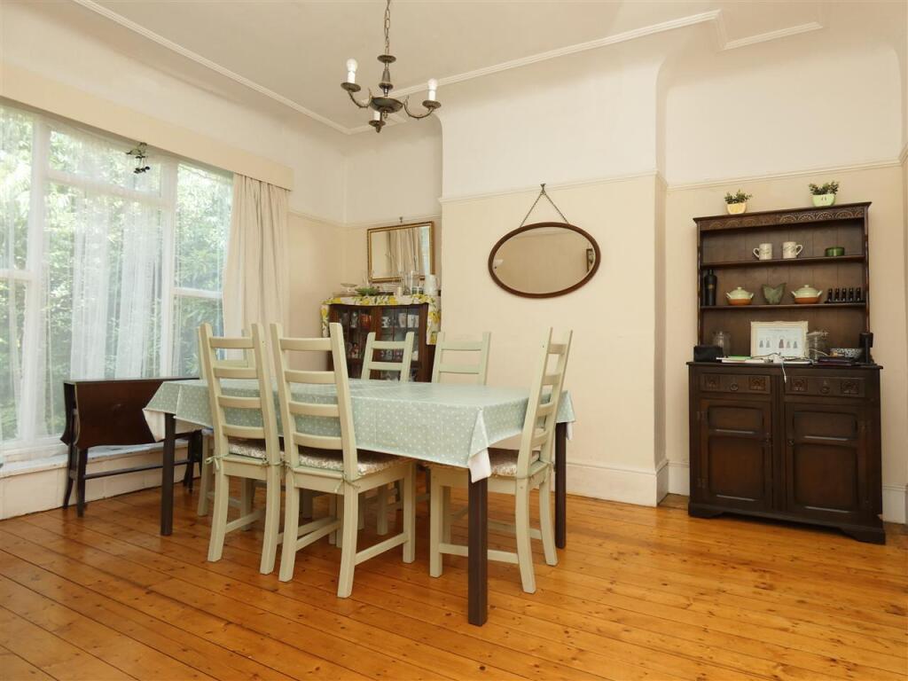 House in Knowsley, Roby - More
