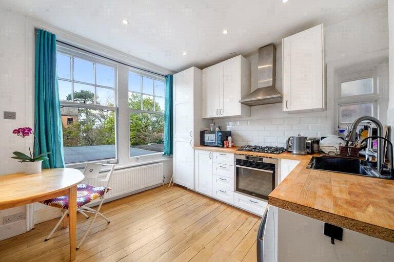 Apartment in Enfield - View 3