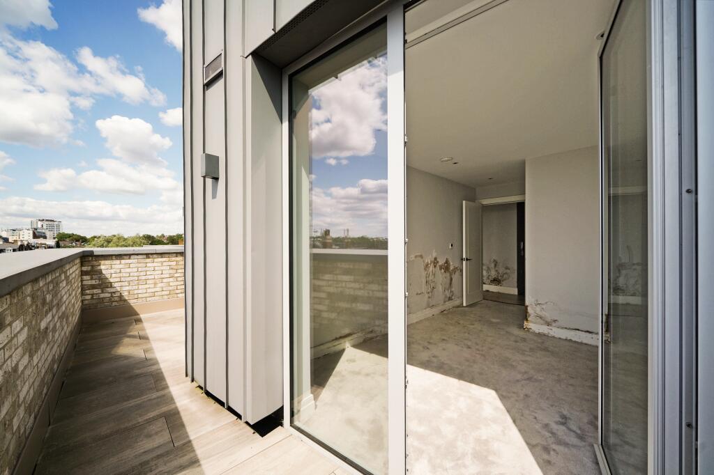 Apartment in London, Kilburn - View 5