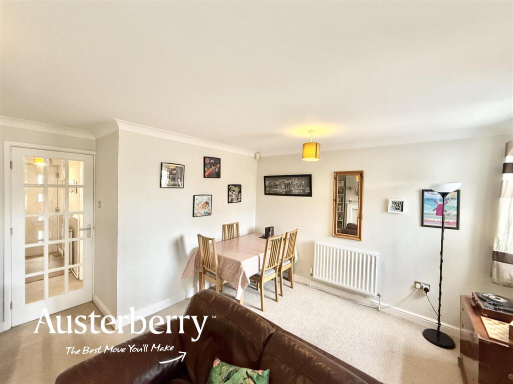 House in Stoke-on-Trent - More