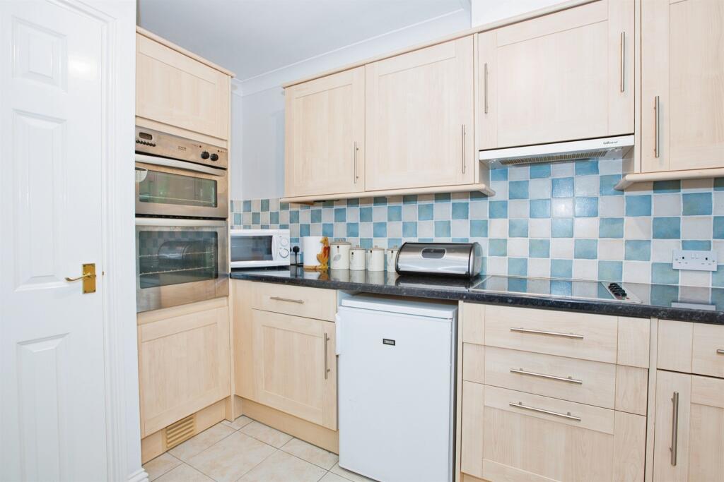 Additional image 9 of Hendford, Yeovil