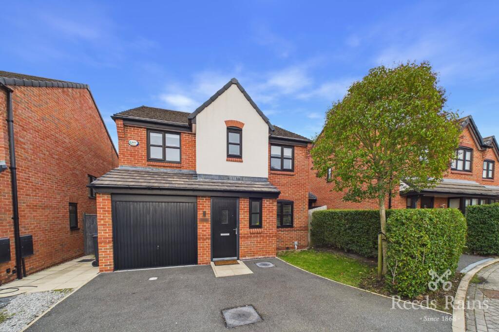 Main image of property: Merton Crescent, Heaton Moor, Stockport, Greater Manchester, SK4