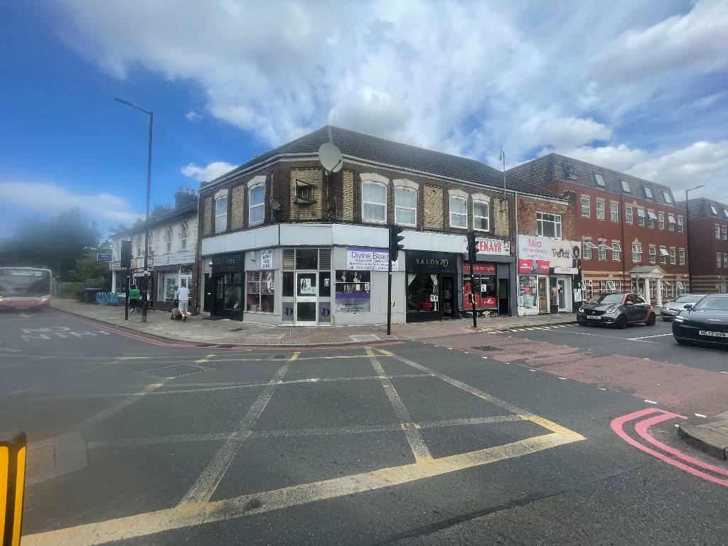 Main image of property: New Bedford Road, Luton, Bedfordshire, LU3 2ND
