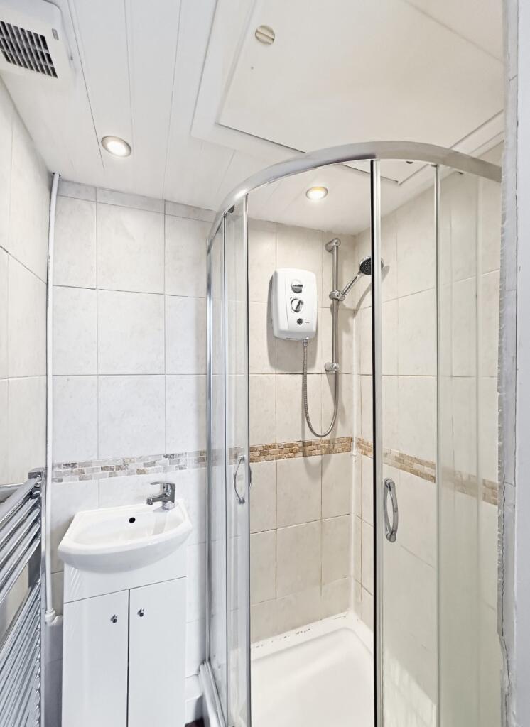 Apartment in Edinburgh - More