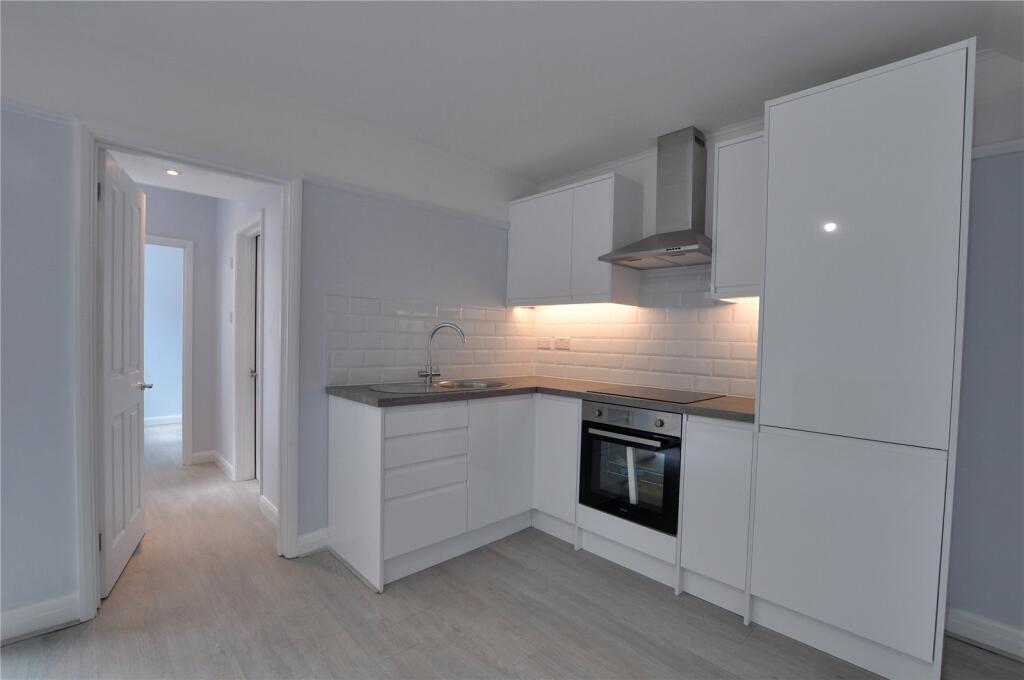 Apartment in Twickenham - More