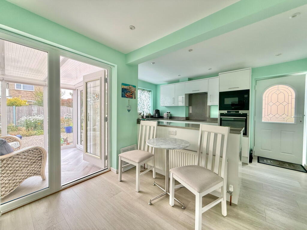 Hunters Walk,Wetherby,LS22 7XX photo 4