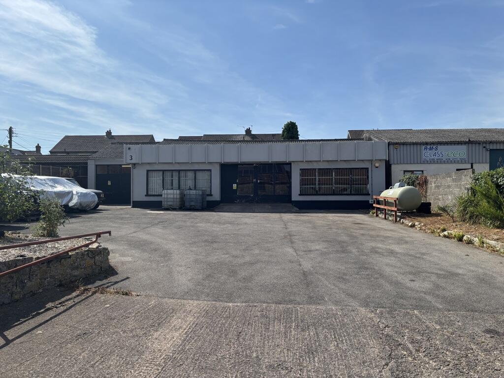 Main image of property: 3 Creeches Lane, Walton, Street, Somerset, BA16 9RR