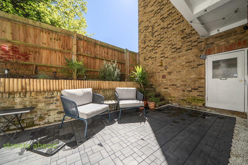 Main image of property: Elmwood Road, Croydon, CR0