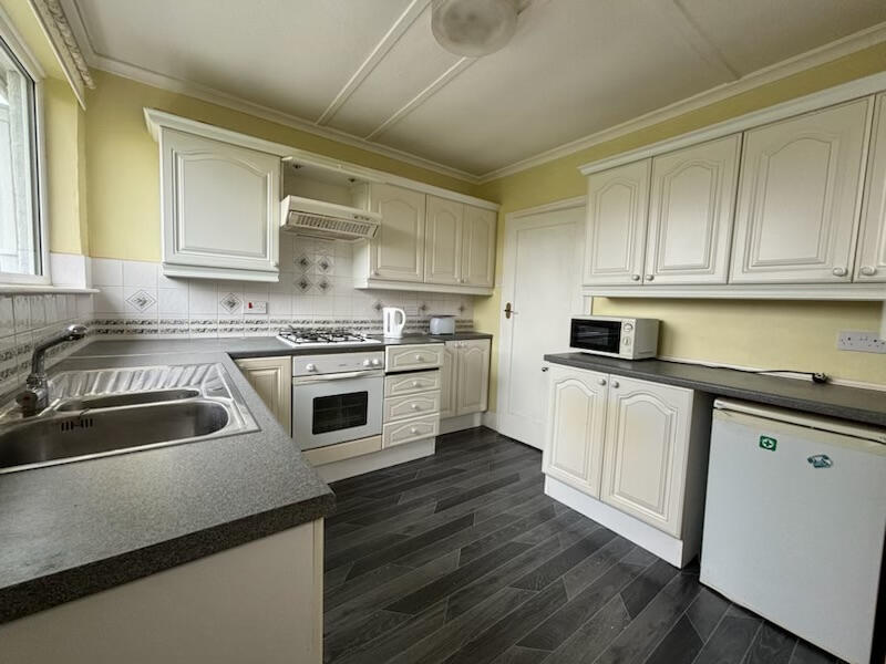 House in Gloucester - View 3
