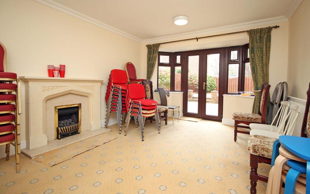 9, Bryn Adda, Bangor, Gwynedd, LL57 photo 4
