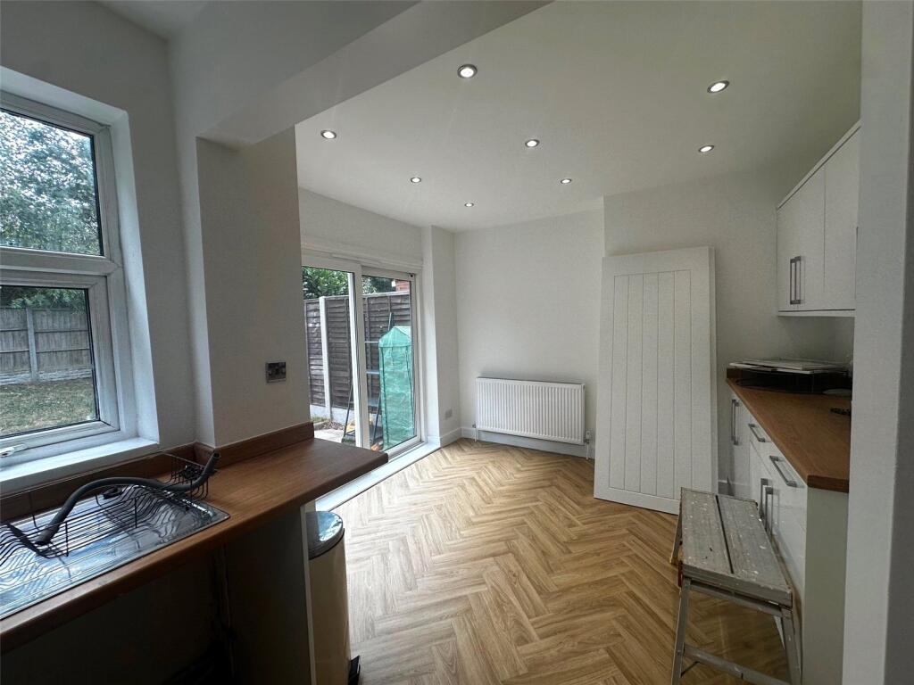 House in Birmingham, West Midlands - View 4