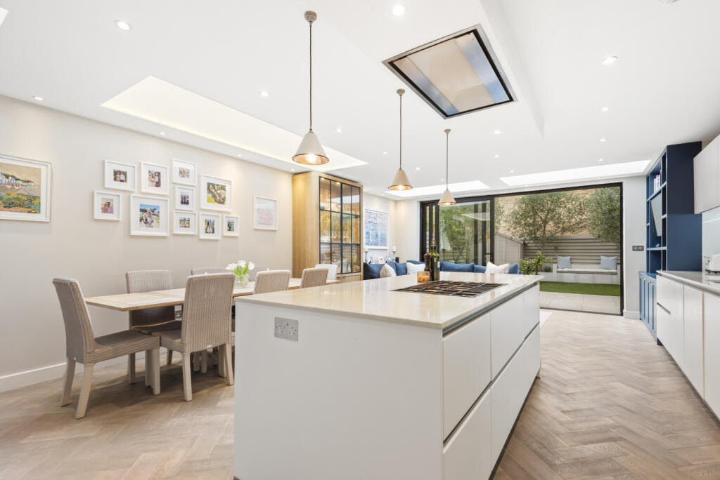 Foxbourne Road, SW17 photo 3