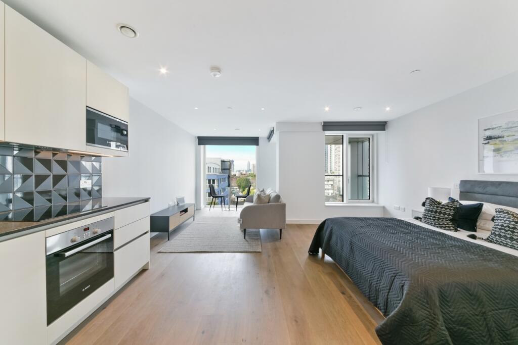 Main image of property: Hurlock Heights, 4 Deacon Street, Elephant & Castle, London, SE17
