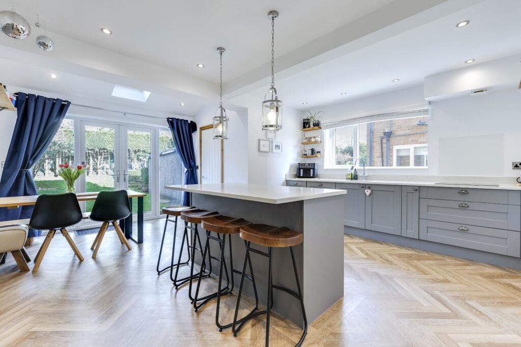 Victoria Mount, Horsforth, Leeds, West Yorkshire, LS18 photo 3