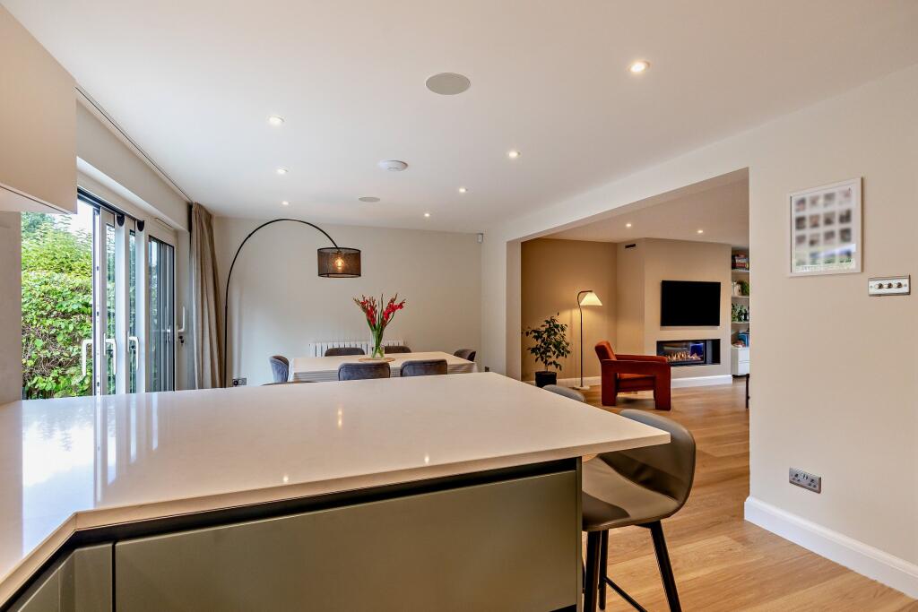 House in Tonbridge and Malling, Oldbury, Ightham - More