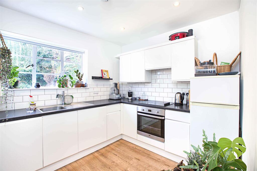 Main image of property: Harlynwood, Wyndham Road