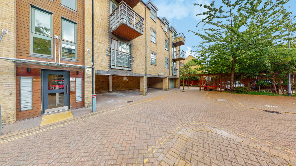 Main image of property: Hewetts Quay, Abbey Road, Barking, Barking And Dagenham