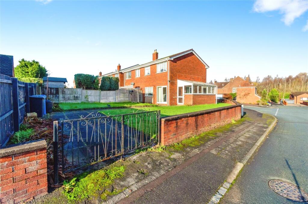 3-bed semi-detached on Wood Green, Cheslyn Hay, Walsall, Staffordshire, WS6, £190,000