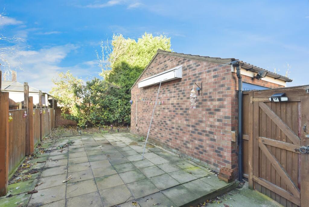 Ashwell Grove, Dalton, Rotherham photo 3