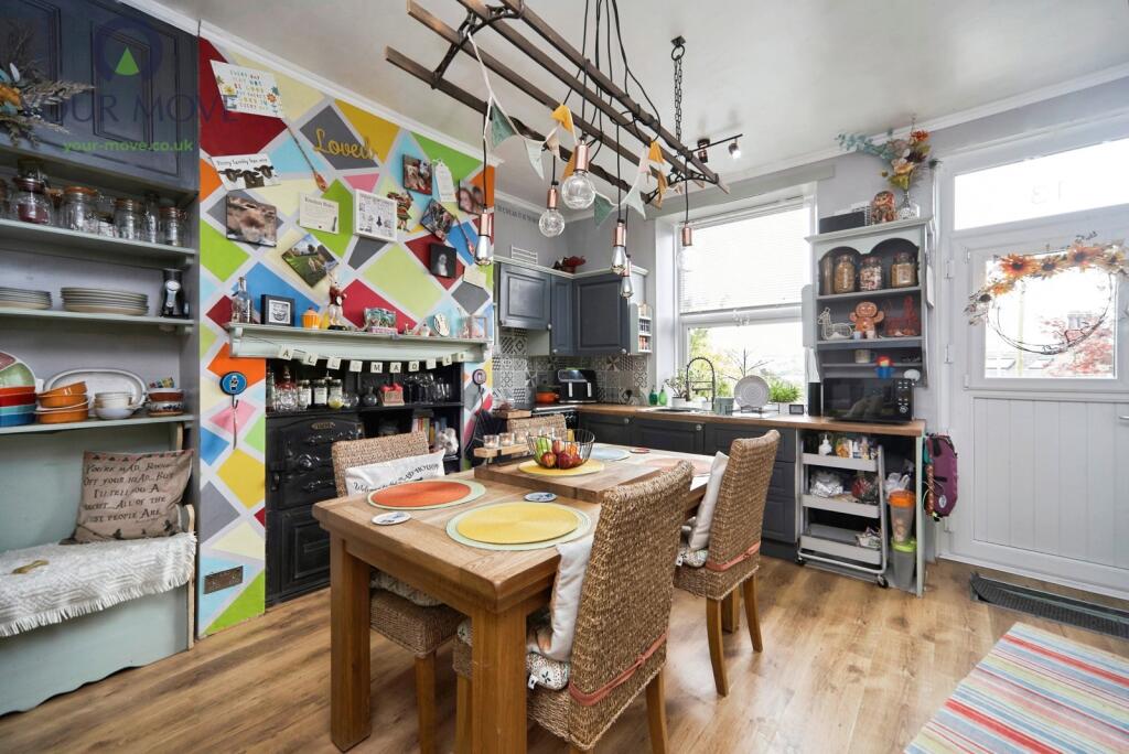 House in Bradford, Keighley - View 5