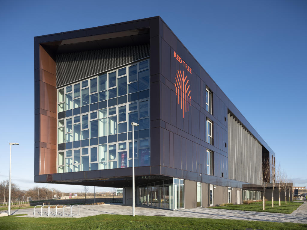 Main image of property: 270 Glasgow Road, Glasgow, G73 1UZ