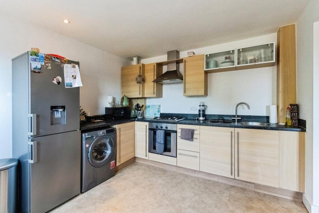 Apartment in Wakefield, West Yorkshire - View 3