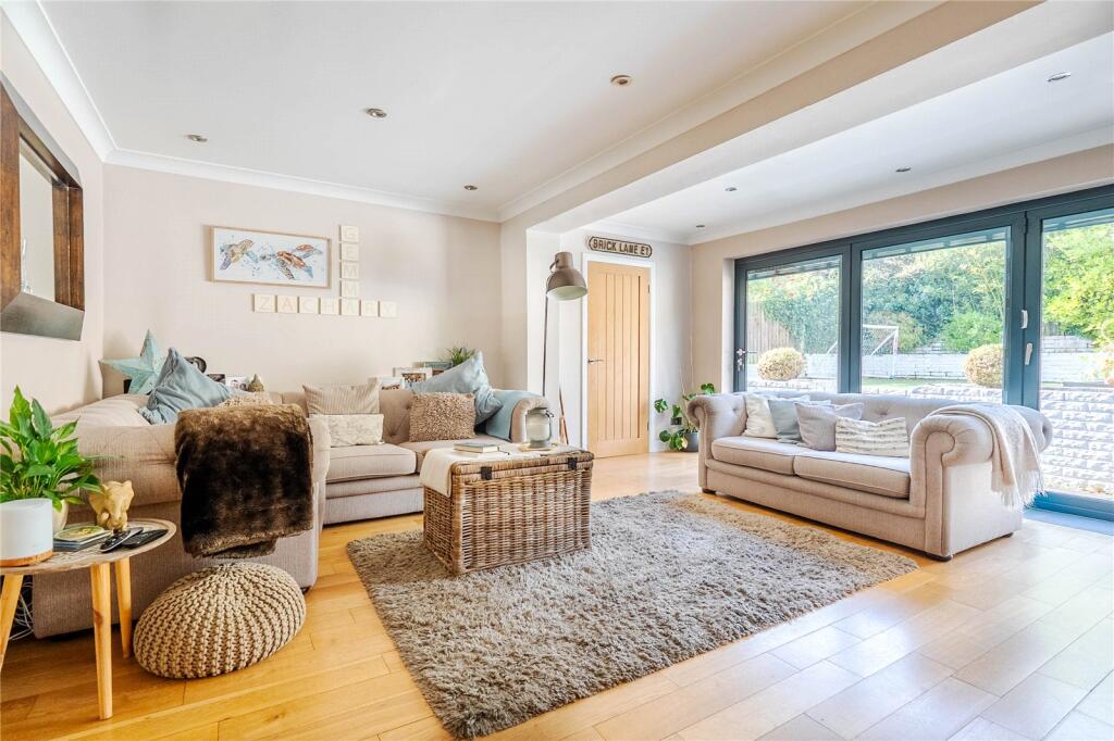 Easedale Close, Dunstable, Bedfordshire, LU6, Bedfordshire