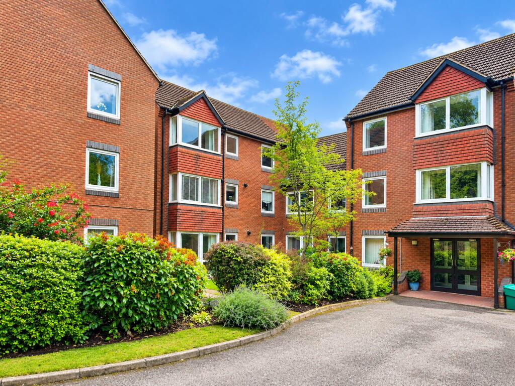 Main image of property: Corfton Drive, Tettenhall, Tettenhall, Wolverhampton, WV6 8PE
