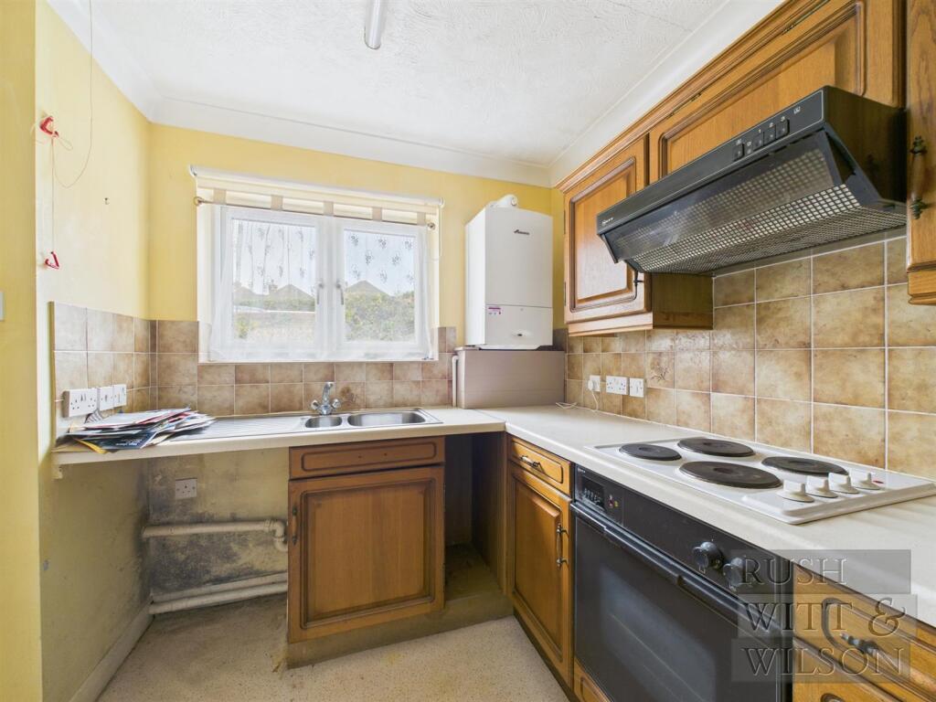 Apartment in Tonbridge - More