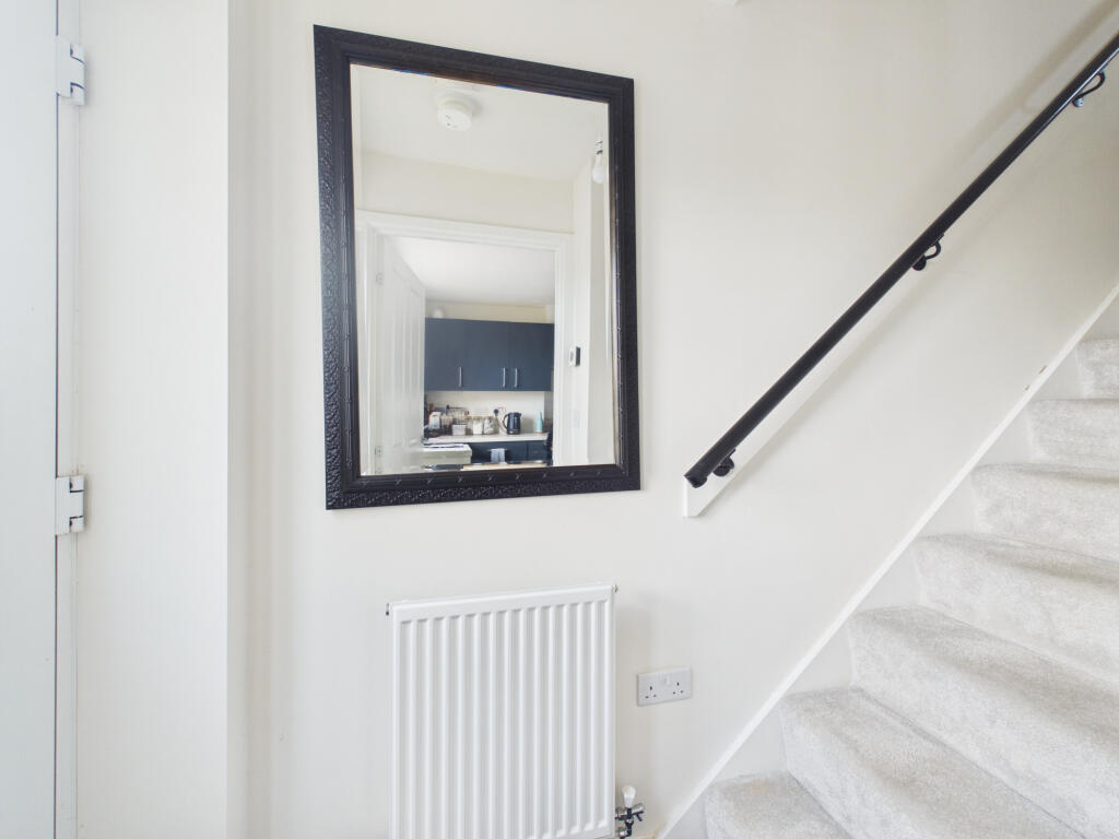 House in Hull - View 2