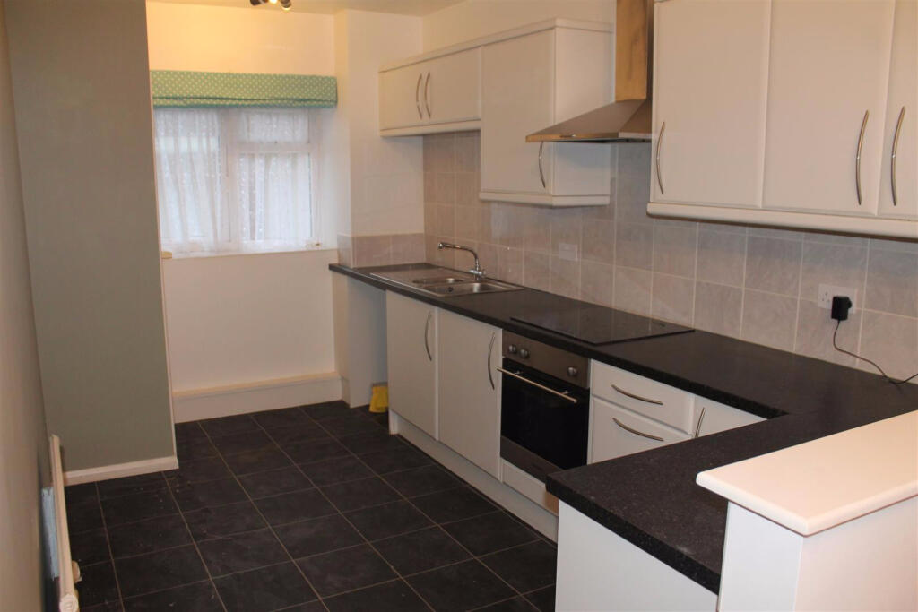 3 bedroom apartment for rent